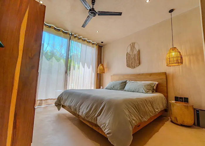 Apartment Jungle Apt, Private Pool & Security 24