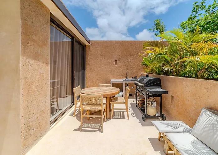 Jungle Apt, Private Pool & Security 24 Apartment *