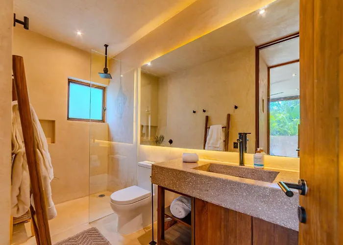 Jungle Apt, Private Pool & Security 24 Apartment *