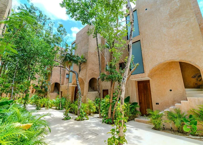 Jungle Apt, Private Pool & Security 24 Apartment